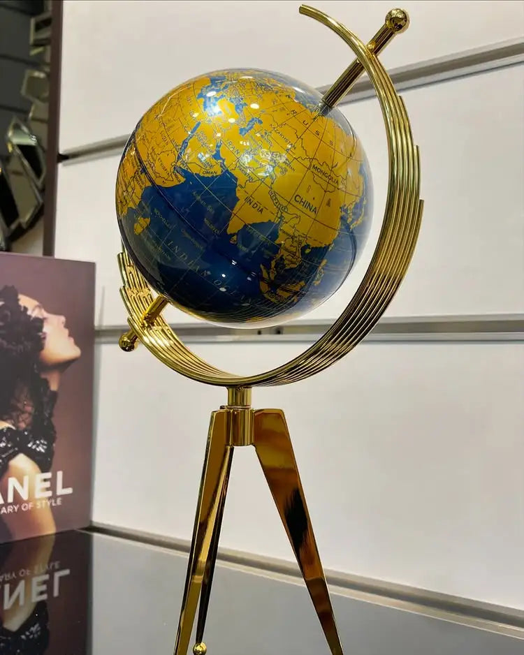 Globe Doré Élégant - Décoration Haut de Gamme pour Bureau & Intérieur