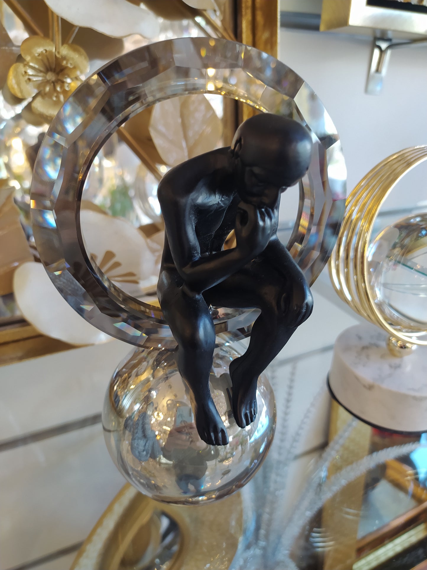 Statue Penseur en Résine - Décoration Élégante pour Bureau & Intérieur