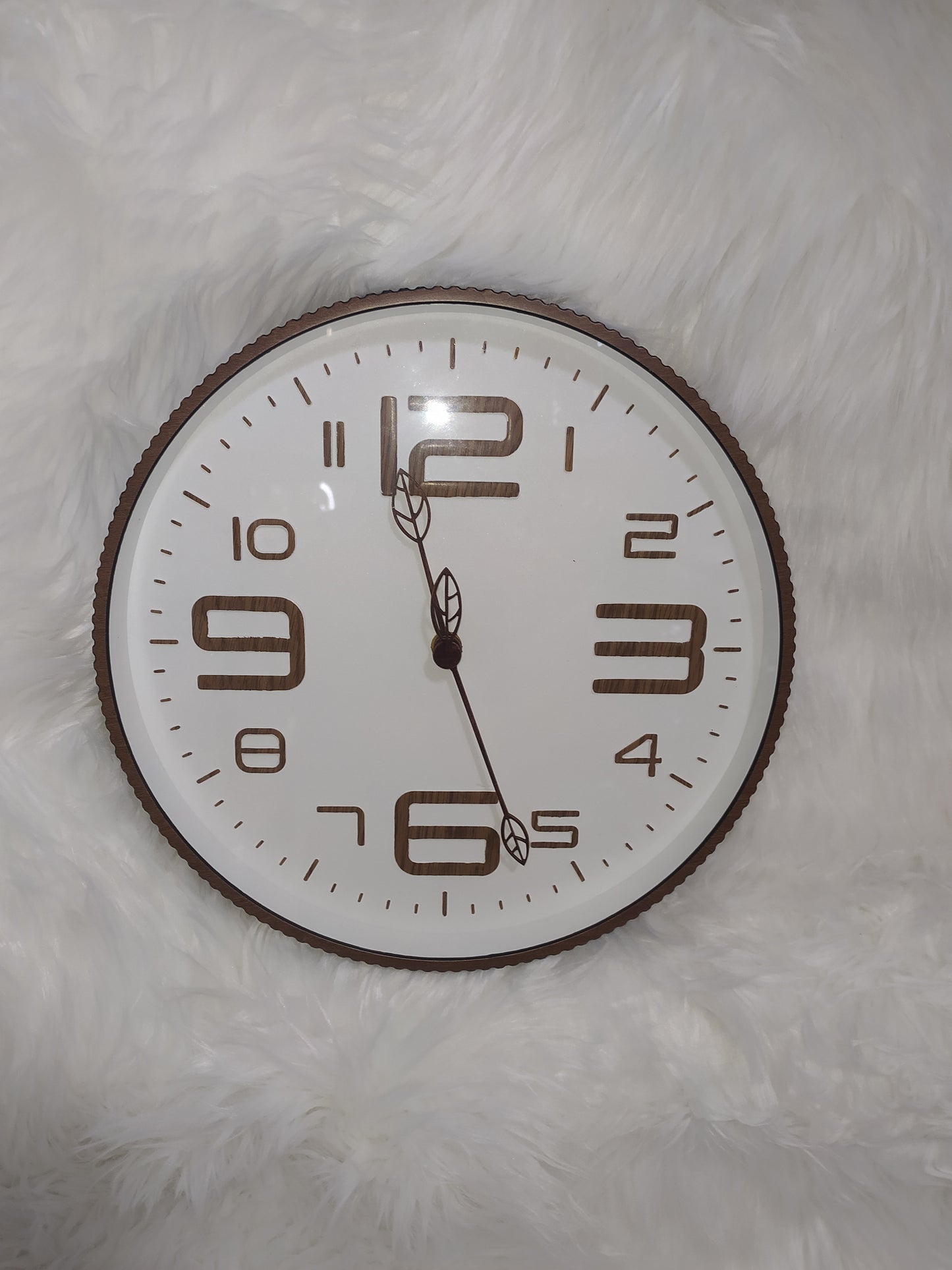 L'HORLOGE MURALE QUI ALLIE STYLE VINTAGE & TECHNOLOGIE SILENCIEUSE - 100% CHARME RĂTRO !