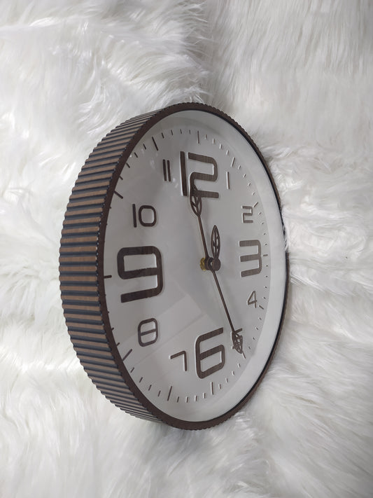 L'HORLOGE MURALE QUI ALLIE STYLE VINTAGE & TECHNOLOGIE SILENCIEUSE - 100% CHARME RÉTRO !