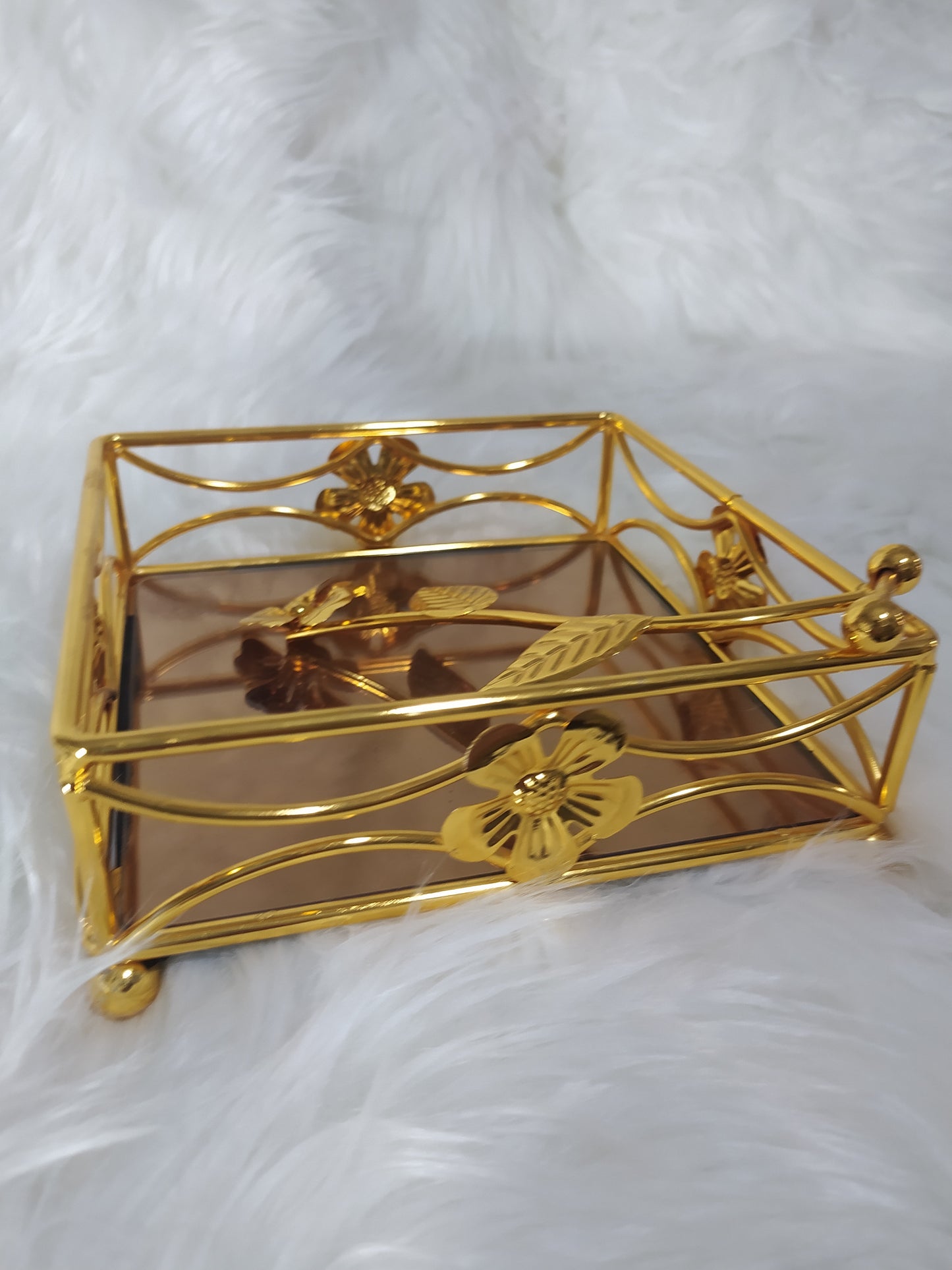 ✨ Porte Serviette Doré Élégant – Raffinement & Hospitalité pour Votre Salon ✨