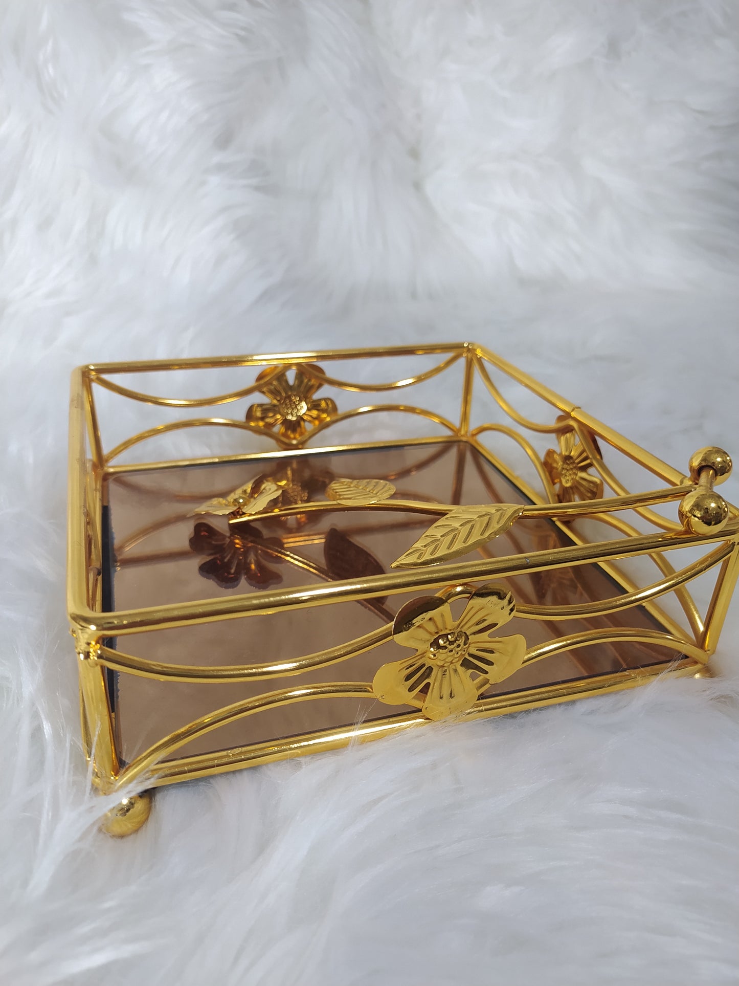 ✨ Porte Serviette Doré Élégant – Raffinement & Hospitalité pour Votre Salon ✨