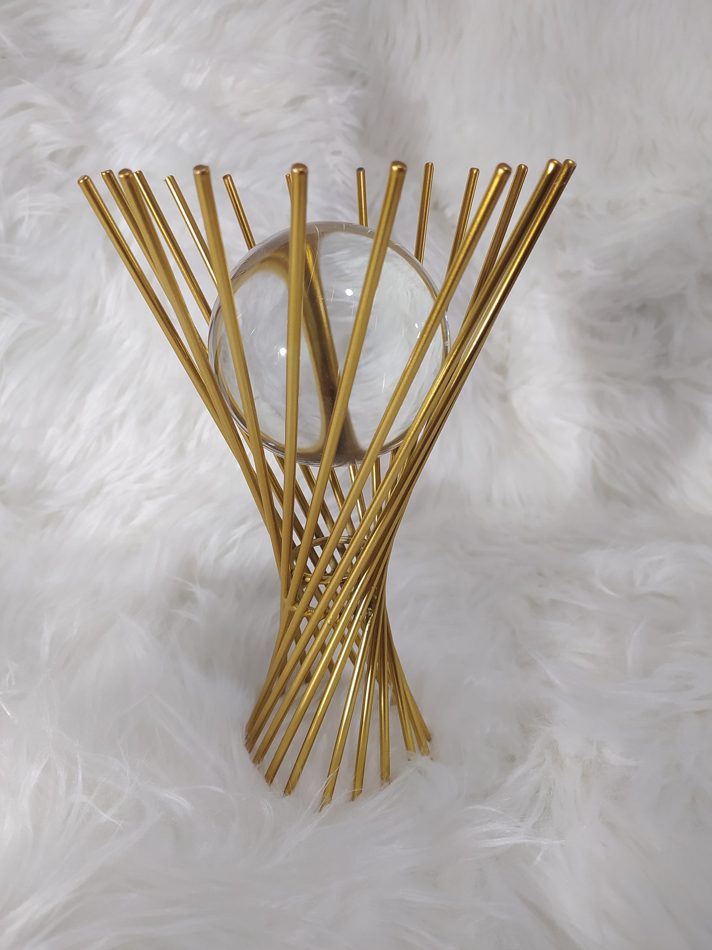 Décoration Élégante en inox Doré avec Bulle en Verre – Éclat & Raffinement pour Votre Intérieur !