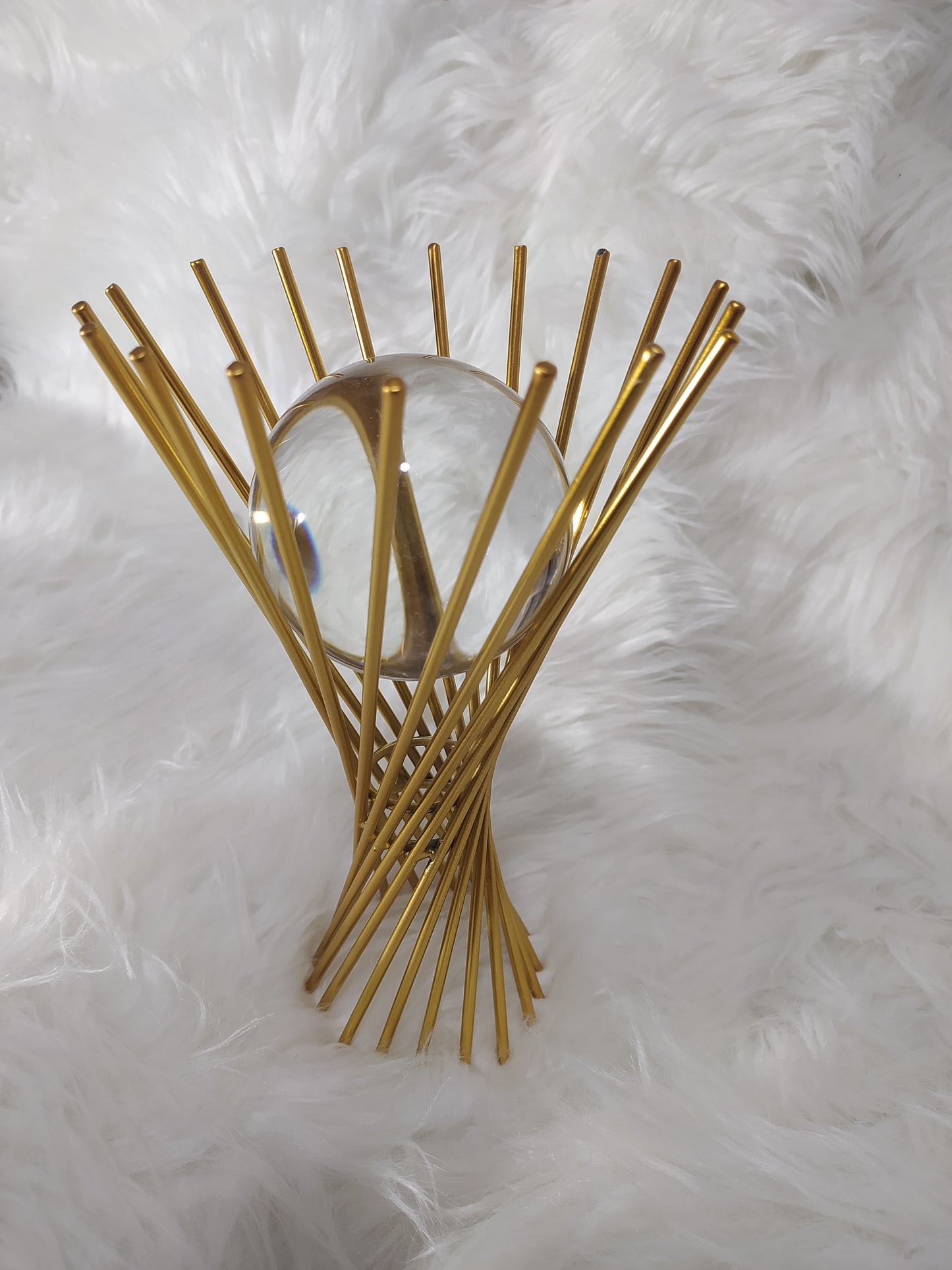 Décoration Élégante en inox Doré avec Bulle en Verre – Éclat & Raffinement pour Votre Intérieur !