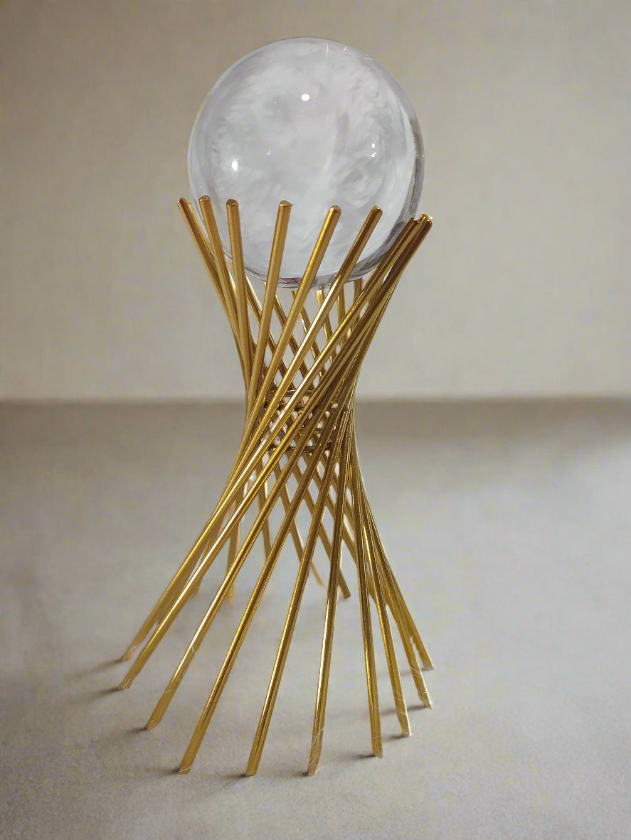 Décoration Élégante en inox Doré avec Bulle en Verre – Éclat & Raffinement pour Votre Intérieur !