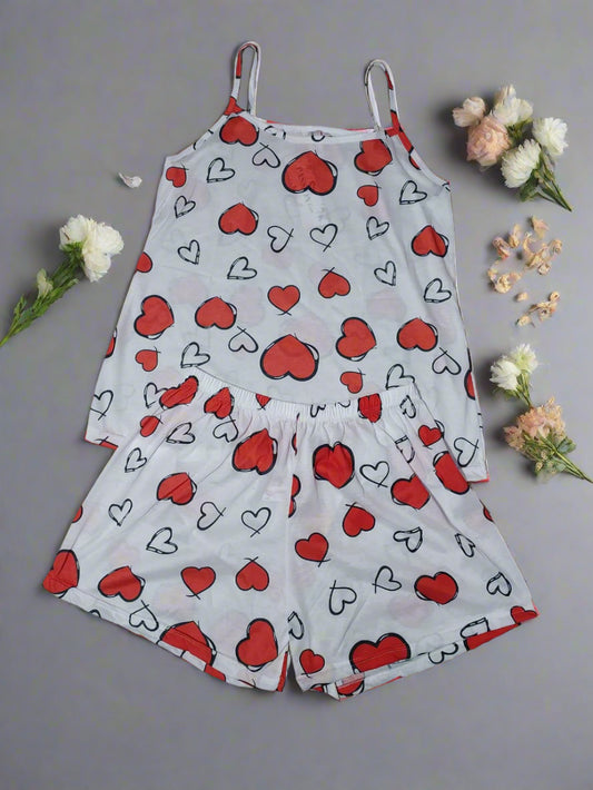Ensemble de Pyjama à Cœurs – Short & Top à Fines Brides 100% Coton