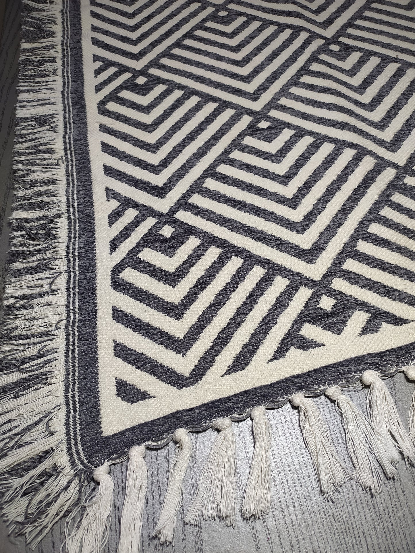 Tapis Tissé "Évasion Marine" – Par Chikh Essouk