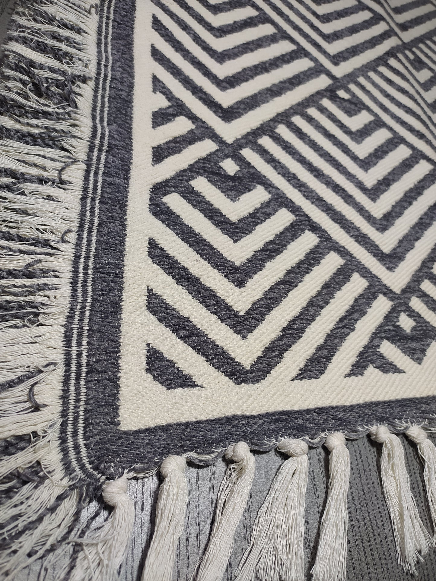 Tapis Tissé "Évasion Marine" – Par Chikh Essouk