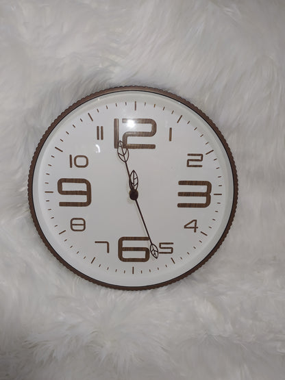 L'HORLOGE MURALE QUI ALLIE STYLE VINTAGE & TECHNOLOGIE SILENCIEUSE - 100% CHARME RÉTRO !