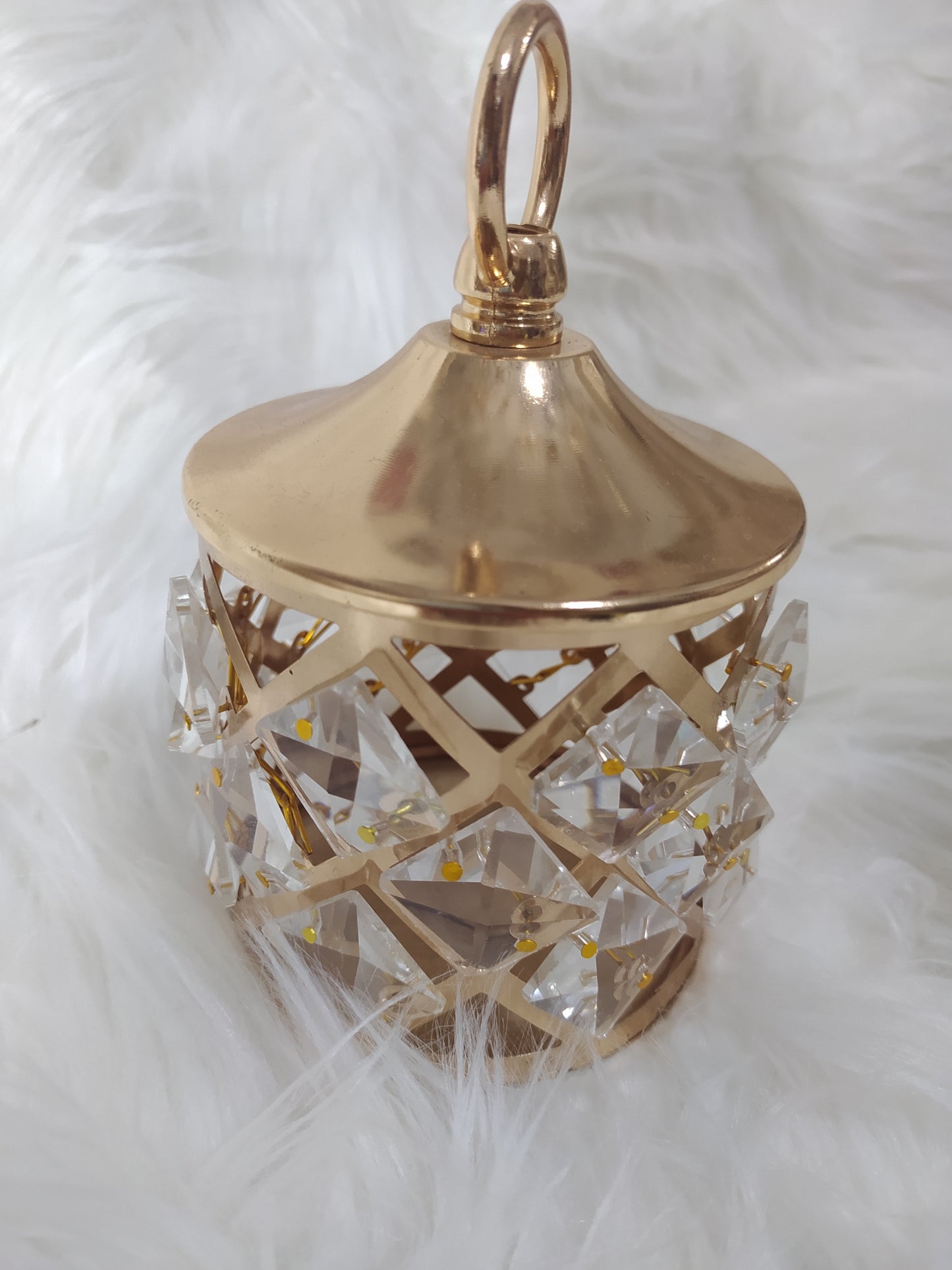 Bonbonnière Royale Dorée Inoxydable avec Décoration en Verre – Élégance Majestueuse pour Vos Événements