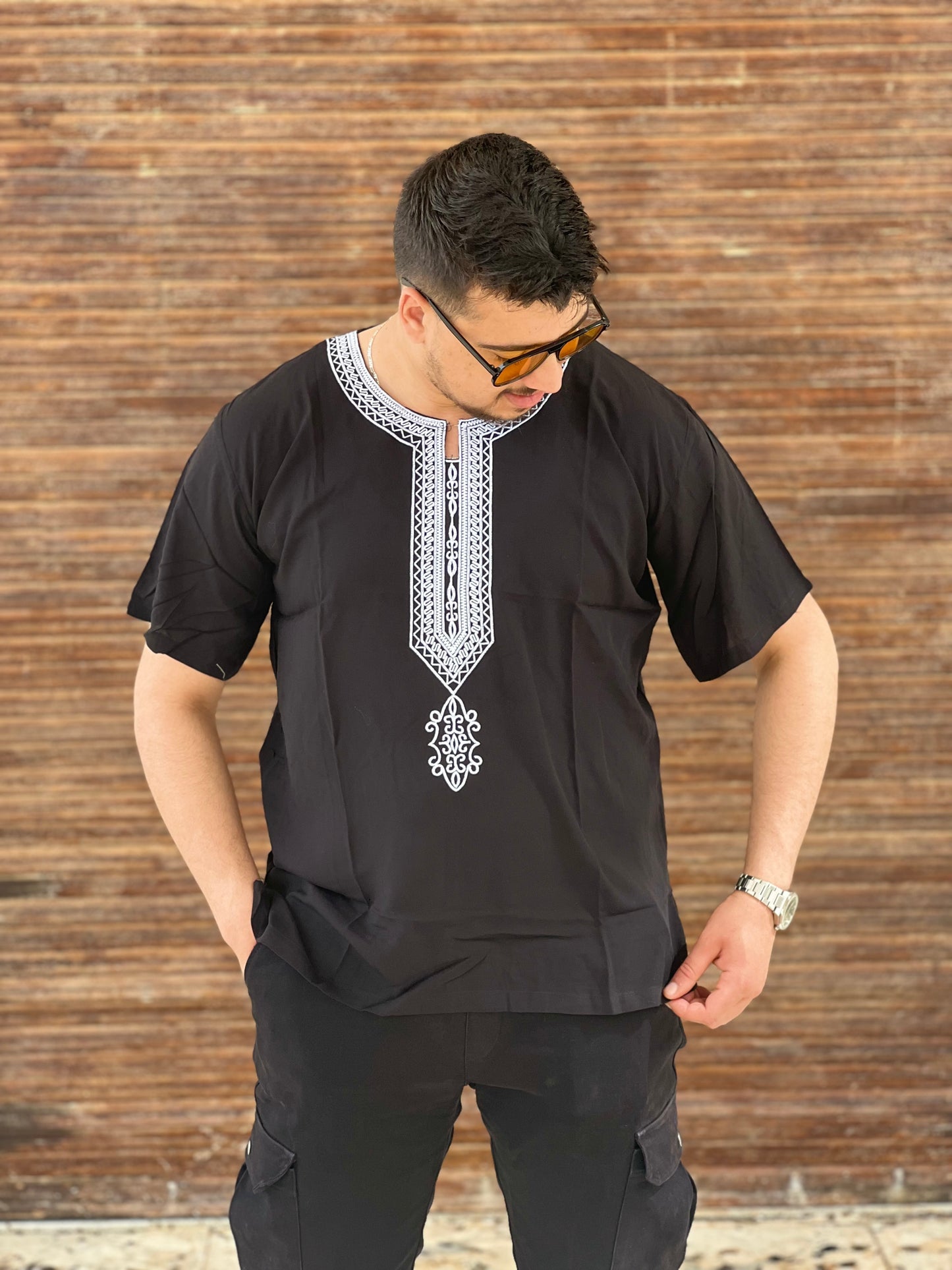 T-shirt traditionnel